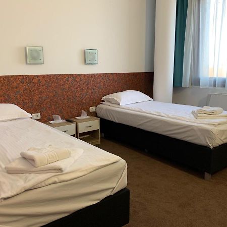 Motel Ruta 33 Arad Bagian luar foto