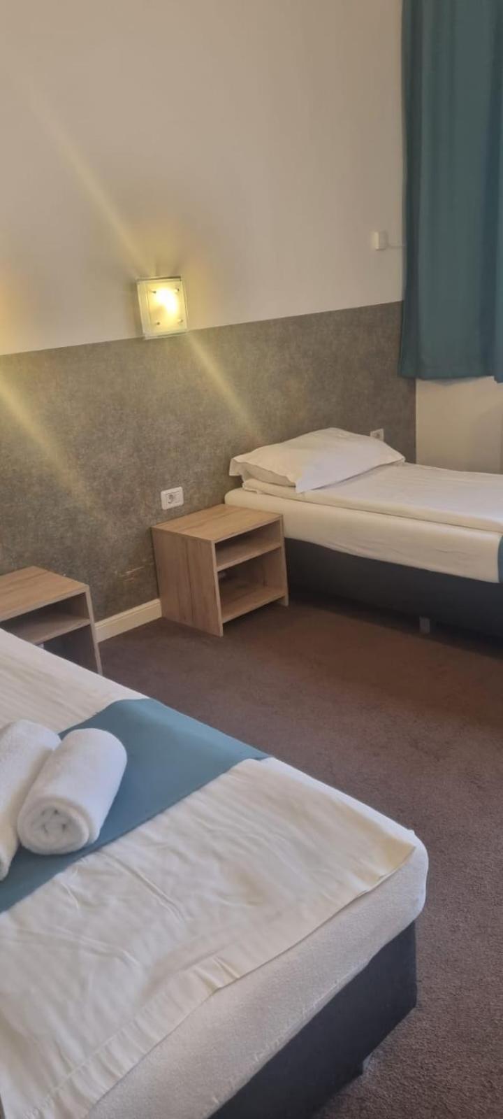 Motel Ruta 33 Arad Bagian luar foto