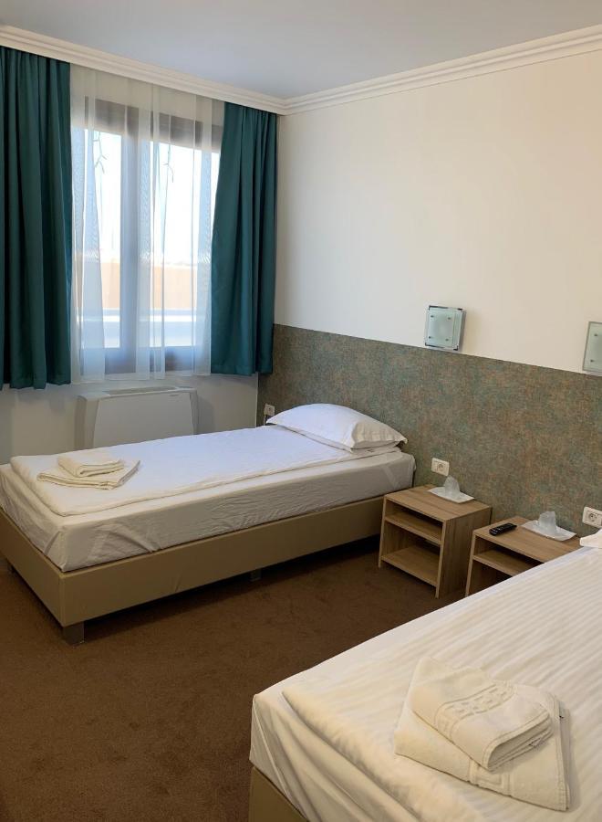 Motel Ruta 33 Arad Bagian luar foto